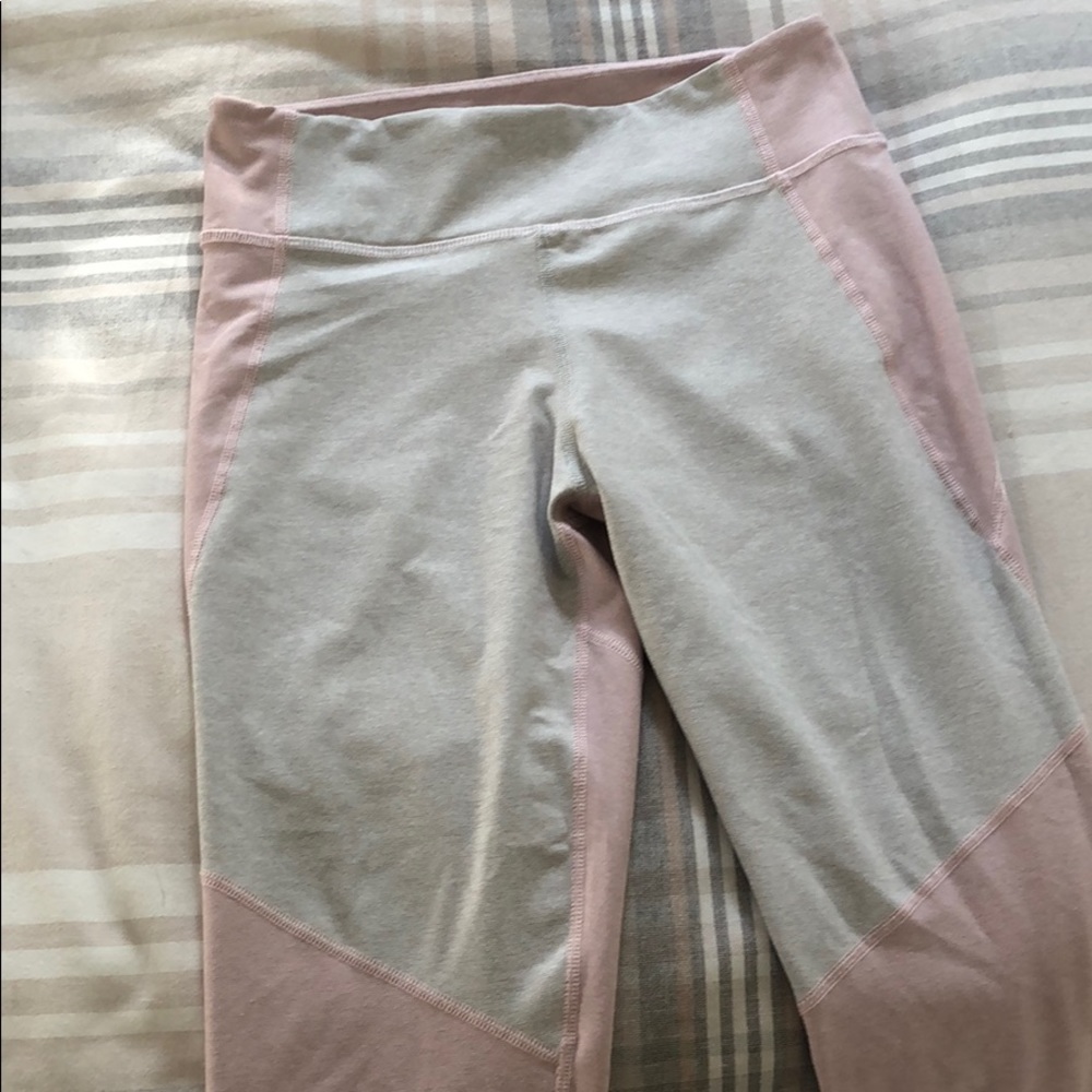 Outdoor Voices 2 tone legging